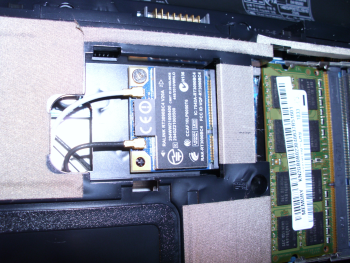 Laptop Mini-PCIe socket with inserted module